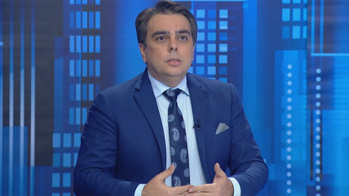 От профила във Фейсбук на Кеворк Кеворкян  www.kevorkkevorkian.com Плетачки на